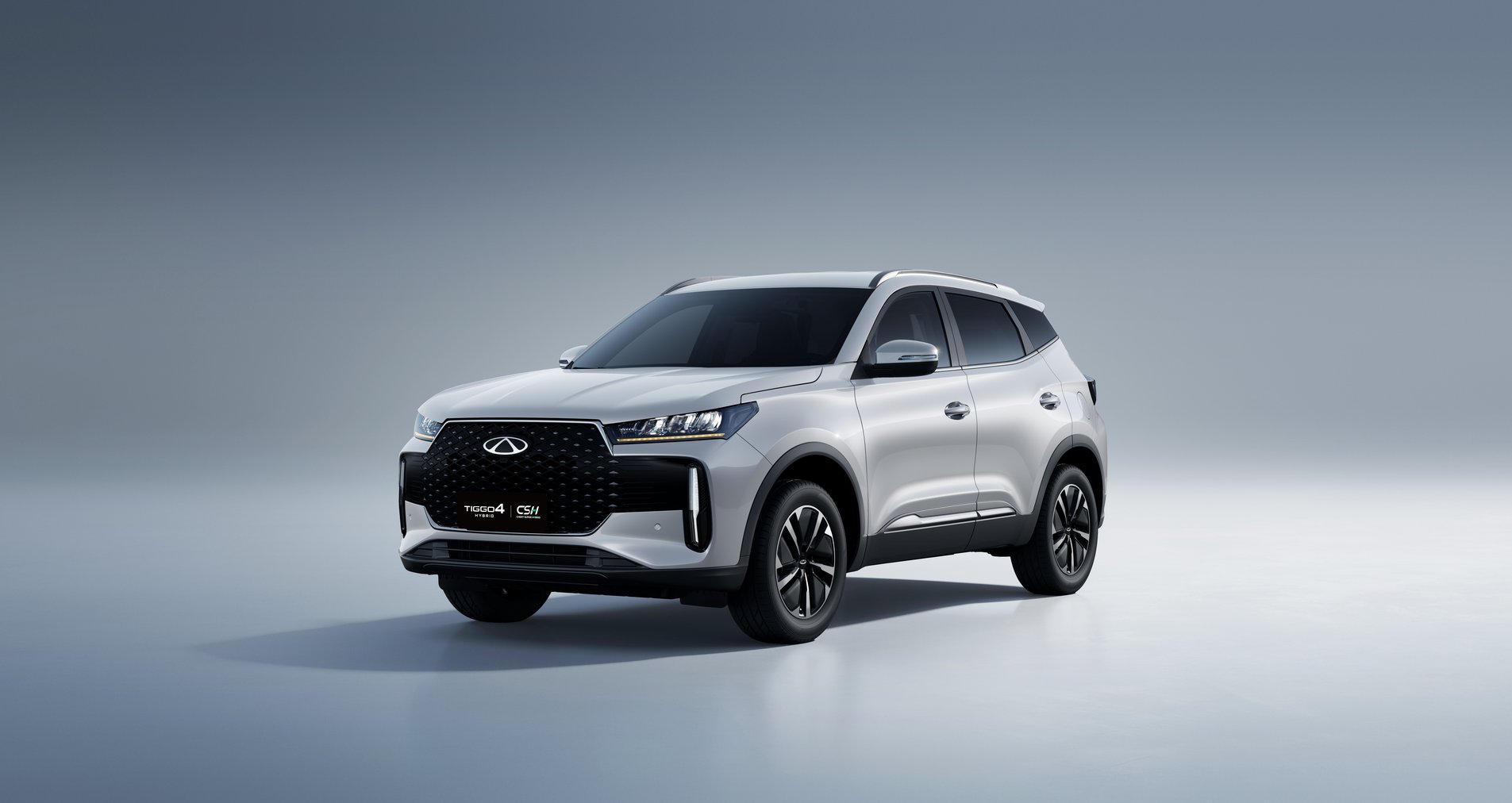 CHERY Tiggo 4 HEV bočný pohľad
